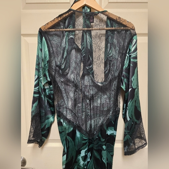 Victorias Secret Chantilly Green Palm Leaves Lace Kimono Robe Cover Up M/L - Picture 6 of 16